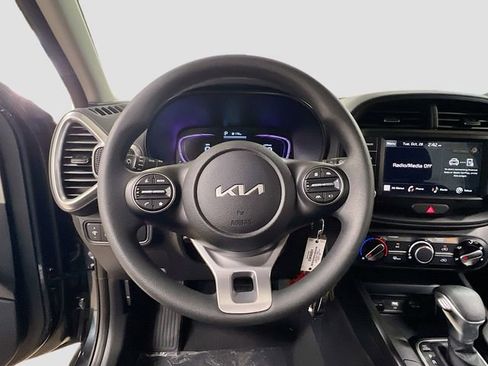 New 2025 Kia Soul LX image 11