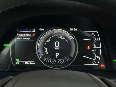 Used 2025 Lexus ES 300h w/ Premium Package FWD image 18