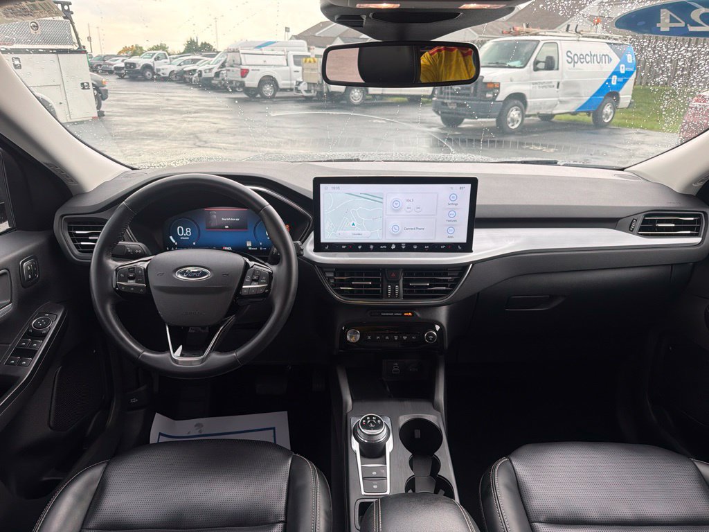 Certified 2024 Ford Escape Platinum AWD/4WD image 18