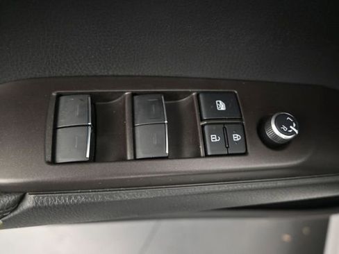 Used 2021 Toyota Camry XSE FWD image 14