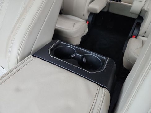 Used 2018 Ford Expedition Platinum RWD image 29