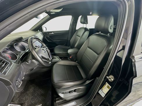 Used 2021 Volkswagen Tiguan SE R-Line FWD image 13