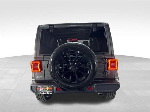 Used 2025 Jeep Wrangler Unlimited Sahara image 6