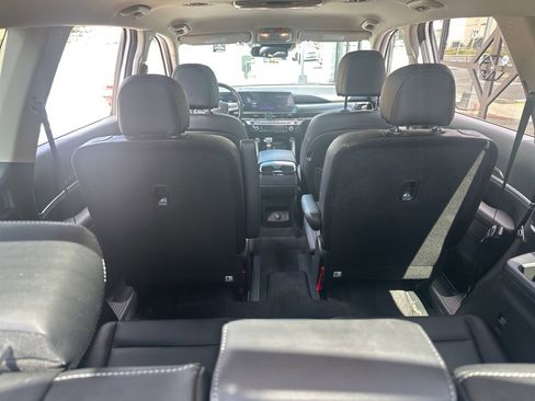 Used 2023 Kia Telluride S image 8