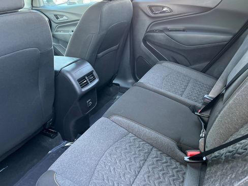 Used 2024 Chevrolet Equinox LT image 9