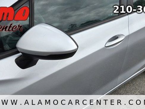 Used 2017 Chevrolet Cruze LS image 9