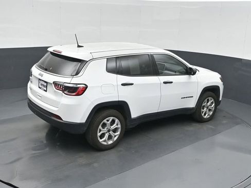 Used 2025 Jeep Compass Sport AWD/4WD image 32