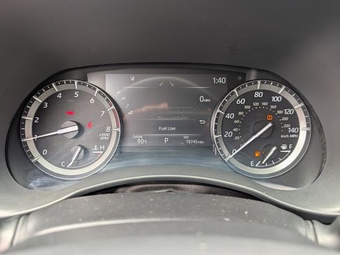 Used 2021 Toyota Highlander XLE image 25