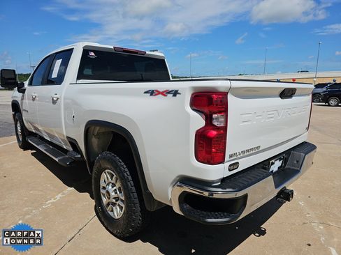Used 2025 Chevrolet Silverado 2500 LT w/ Convenience Package AWD/4WD image 7