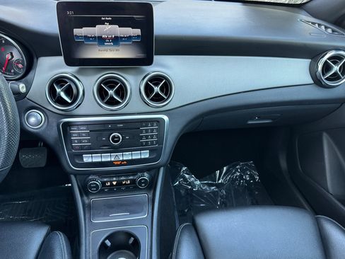 Used 2019 Mercedes-Benz GLA 250 image 29