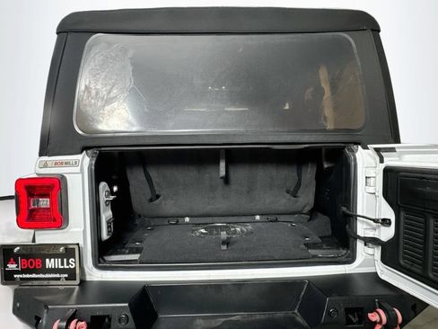Used 2021 Jeep Wrangler Rubicon AWD/4WD image 27