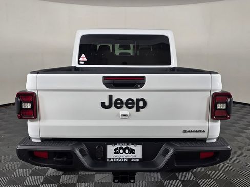 New 2026 Jeep Gladiator Sport AWD/4WD image 5
