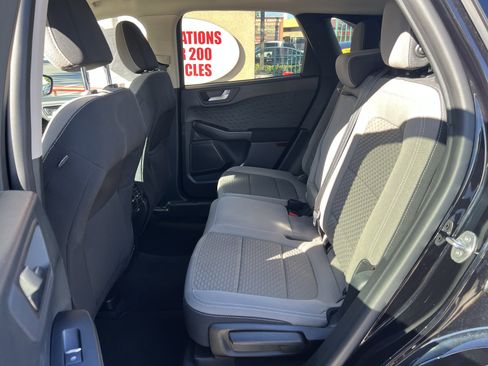 Used 2020 Ford Escape SE image 31