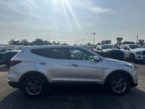 Used 2017 Hyundai Santa Fe Sport AWD/4WD image 2