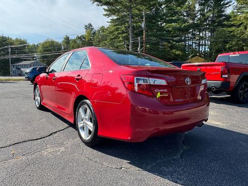 Used 2014 Toyota Camry SE image 14