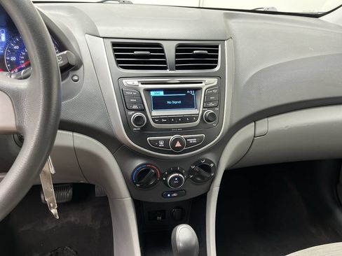 Used 2017 Hyundai Accent SE FWD image 5