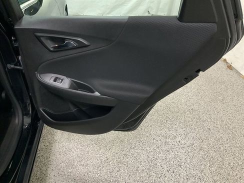 Used 2023 Chevrolet Malibu LT image 18