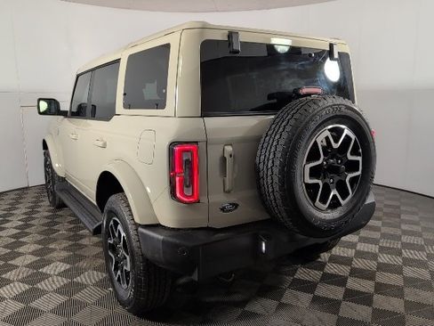 New 2025 Ford Bronco Outer Banks image 4