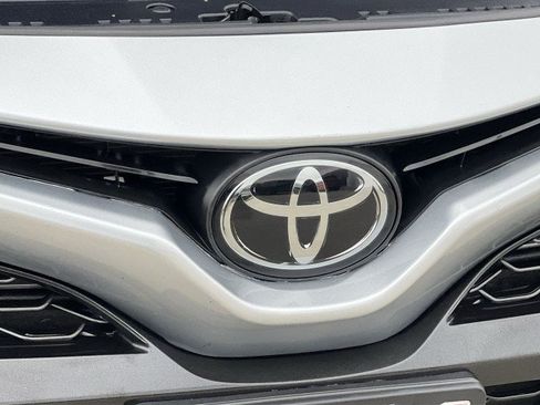 Used 2023 Toyota Camry XSE FWD image 30