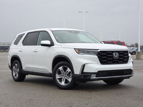 Used 2025 Honda Pilot EX-L image 2