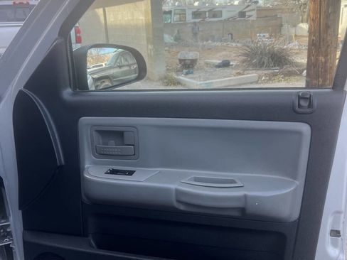 Used 2011 Dodge Dakota Big Horn image 23