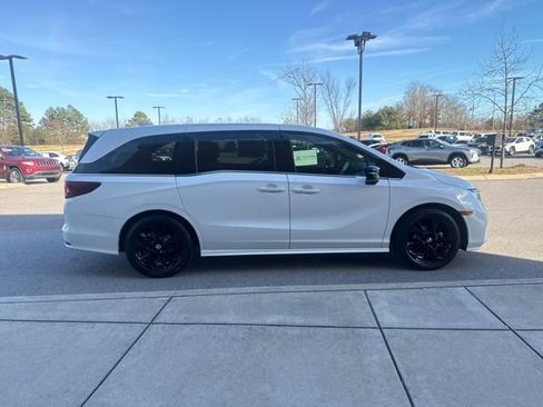 Used 2023 Honda Odyssey Sport image 5
