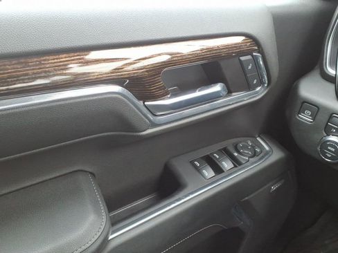 Used 2023 GMC Sierra 1500 Elevation w/ Preferred Package AWD/4WD image 12