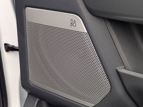 Used 2024 Ford F250 Lariat w/ Sport Appearance Package image 30