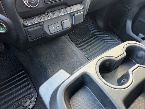 Used 2025 Chevrolet Silverado 1500 Custom image 23