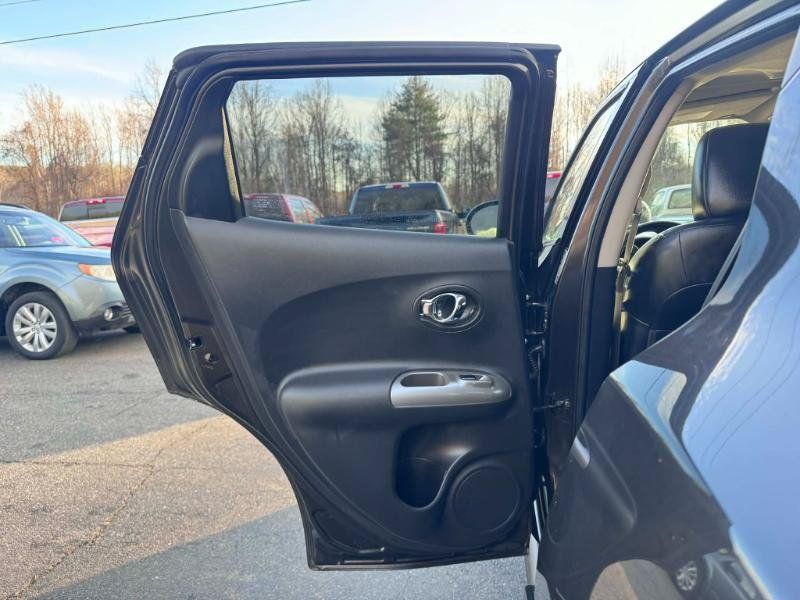 Used 2013 Nissan Juke SL AWD/4WD image 11