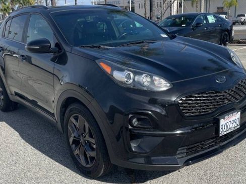 Used 2022 Kia Sportage Nightfall Edition image 2