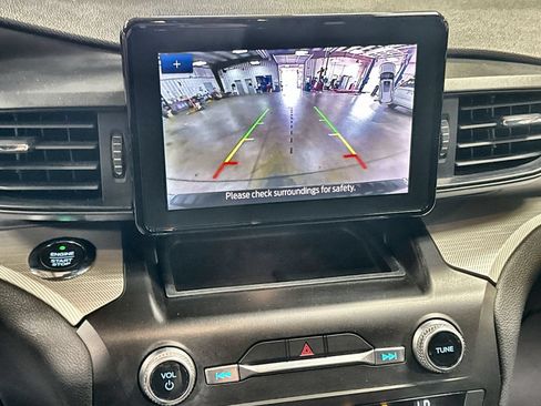 Used 2020 Ford Explorer XLT RWD image 20
