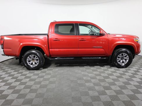 Used 2018 Toyota Tacoma SR5 image 4