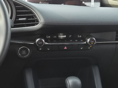 New 2026 MAZDA MAZDA3 Hatchback w/Premium Plus Pkg image 23