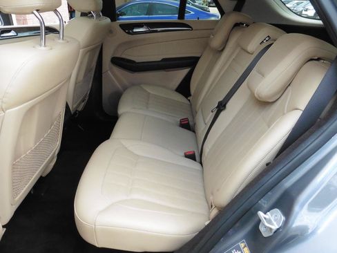 Used 2017 Mercedes-Benz GLE 350 w/ Premium 2 Package image 11