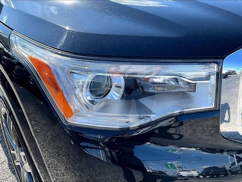 Used 2019 GMC Acadia Denali w/ Technology Package FWD image 41