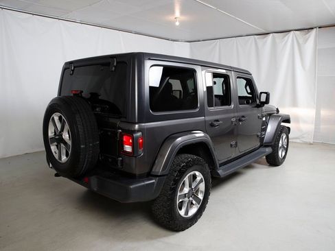 Used 2021 Jeep Wrangler Unlimited Sahara image 3