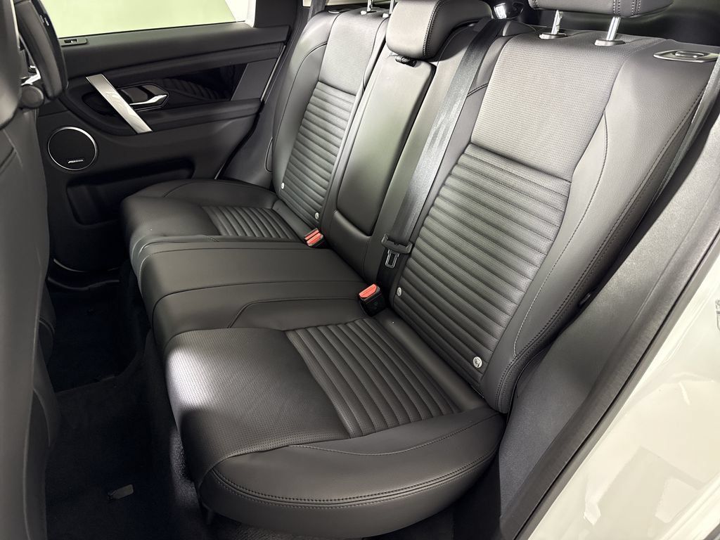 Certified 2025 Land Rover Discovery Sport S AWD/4WD image 31