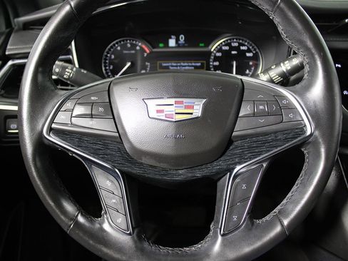 Used 2024 Cadillac XT5 Premium Luxury image 7