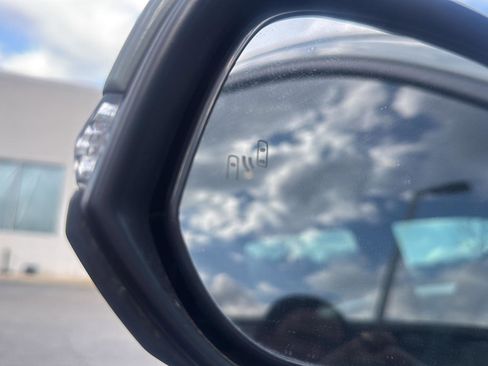 Used 2022 Toyota Tacoma TRD Off-Road w/ Technology Package image 17