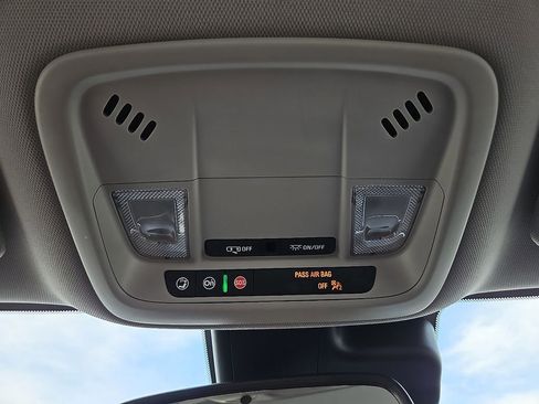 Used 2024 Chevrolet Malibu LT image 28