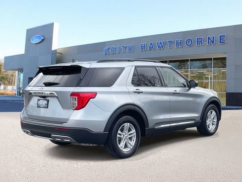 Certified 2024 Ford Explorer XLT w/ Equipment Group 202A image 6