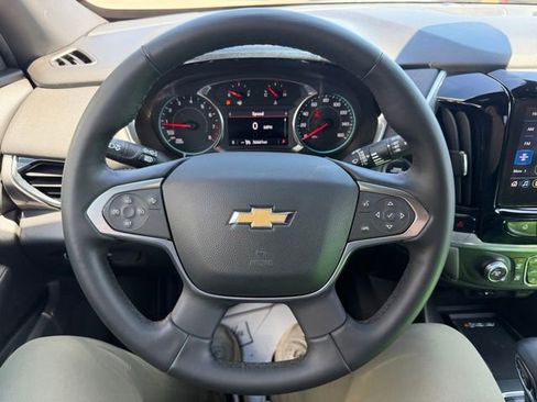 Certified 2023 Chevrolet Traverse LT FWD image 26