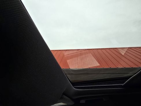 Used 2013 Ford Taurus SEL image 19