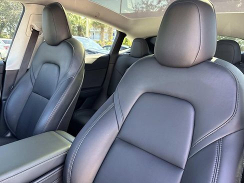 Used 2022 Tesla Model Y Performance image 25