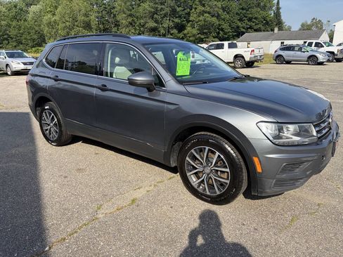 Used 2019 Volkswagen Tiguan SE w/ 3rd Row Seat Package AWD/4WD image 11