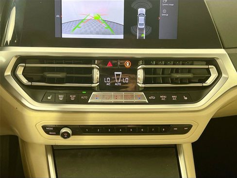 Used 2021 BMW 330i xDrive Sedan w/ Driving Assistance Package AWD/4WD image 17