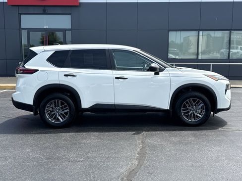 Certified 2026 Nissan Rogue S AWD/4WD image 2