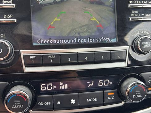 Used 2018 Nissan Altima 2.5 SV FWD image 15