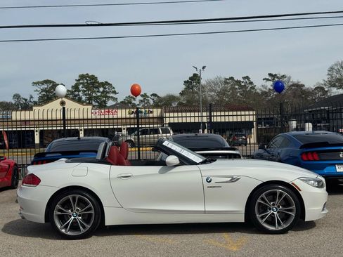Used 2014 BMW Z4 sDrive35i image 11